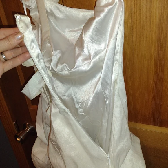 NWT Cache off white formal gown one shoulder strap size 2 - Picture 3 of 7